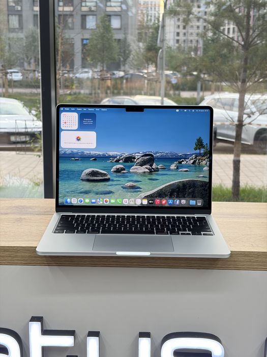 Macbook Air 13 M5 16/512 gb | iStatus