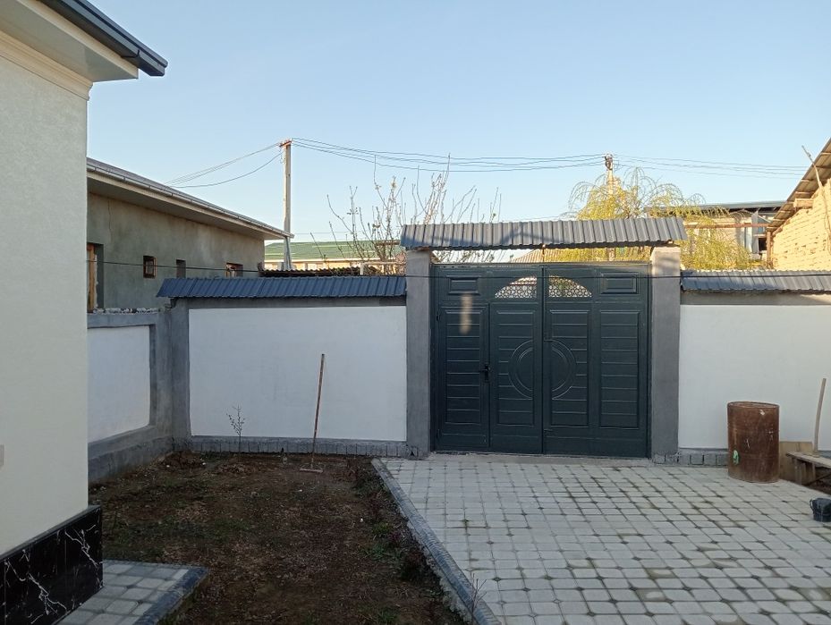 Tayyor hovli sotiladi 2 hona