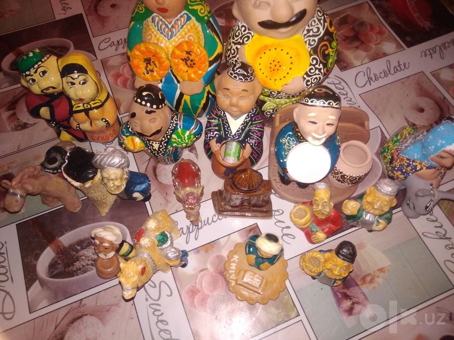 Продаю сувенирные фигурки