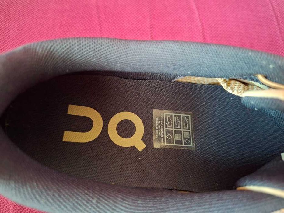 Adidasi alergare On Running Cloud Swiss Engineering marimea 43 zero km