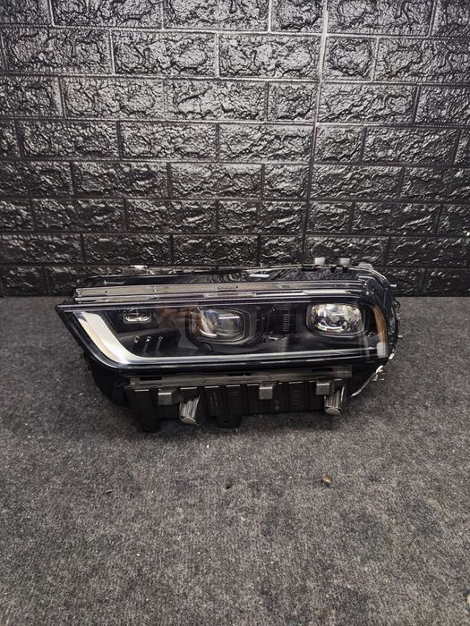 Far Stanga Bmw X7 G07 LCI Full led adaptive