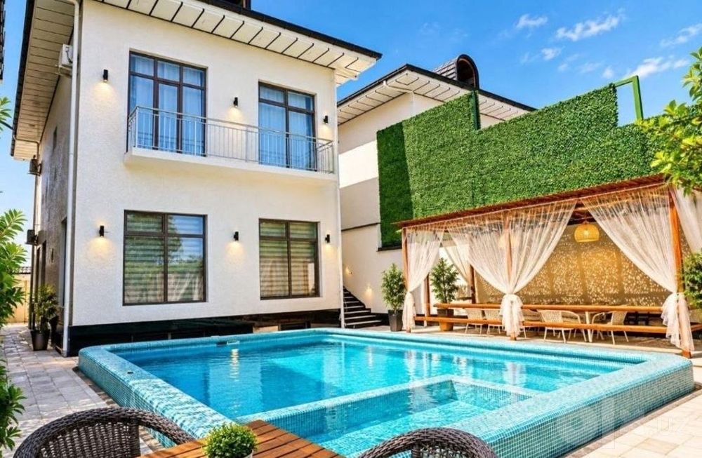 Villa nur mexmon uyi