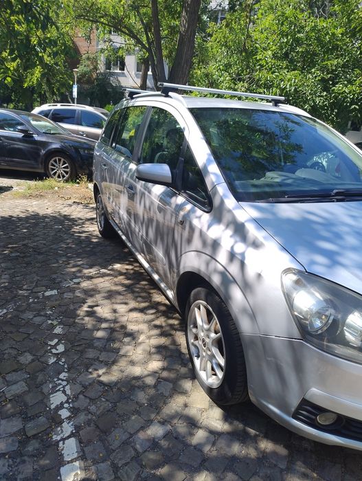 Vând Opel Zafira 1.8 benzina