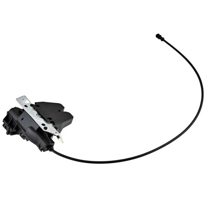 Брава за багажник Mercedes C W204 C204 W205 CLS C218 E W212 W213 SEDAN