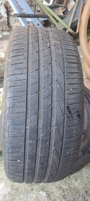 Vand doua cauciucuri Hankook 235/50 r18
