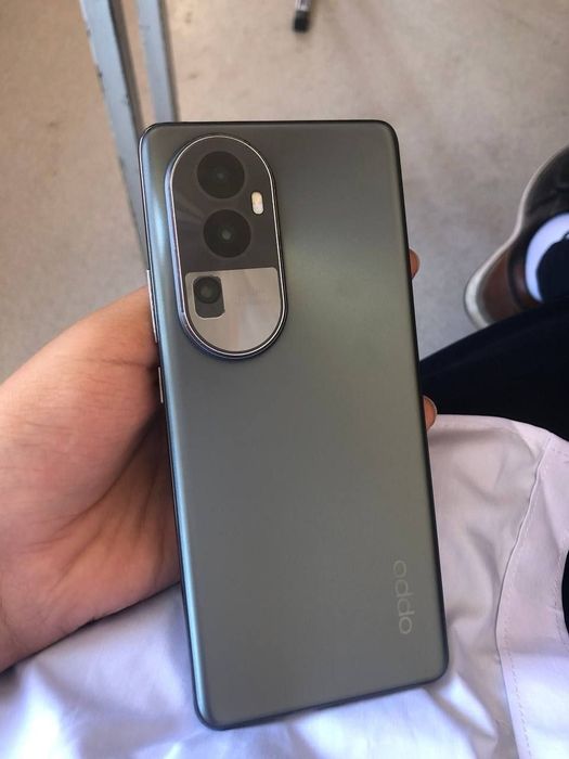 Oppo reno10 5g..