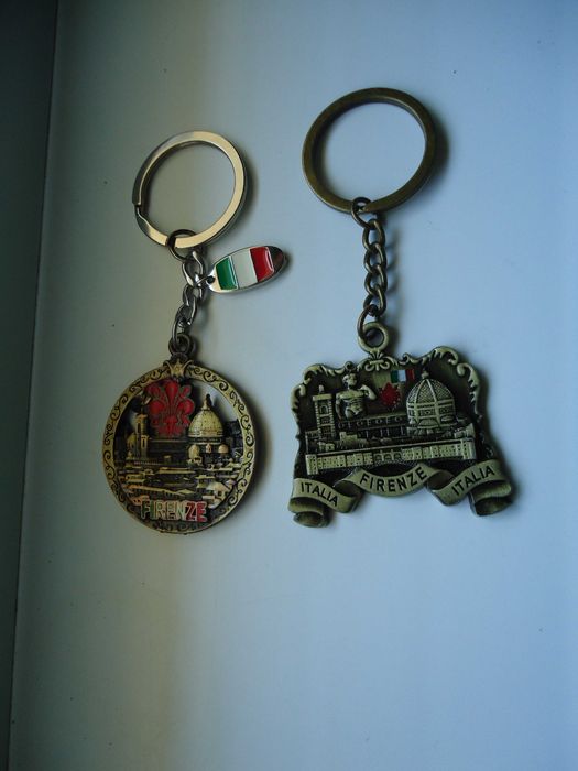 чанта  и ключодържатели