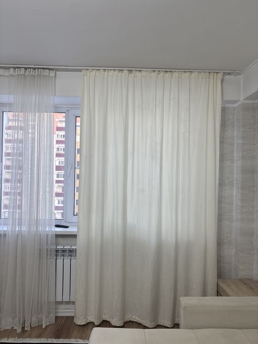 Продам диван шторы люстру и тумбочку