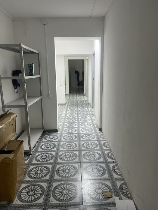 Сдам в  аренду коммерческое помешение в аренду120м кв  4 ком