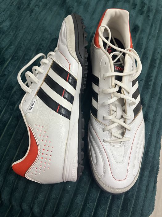 Кроссовки Adidas