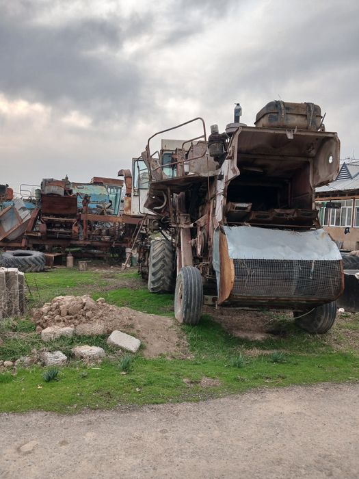 Комбайн нива ва енисей сотилади 55 млн дан  иккаласиям юради