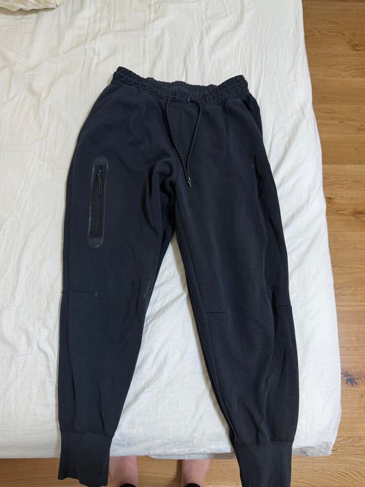 Дамски панталон Nike tech fleece