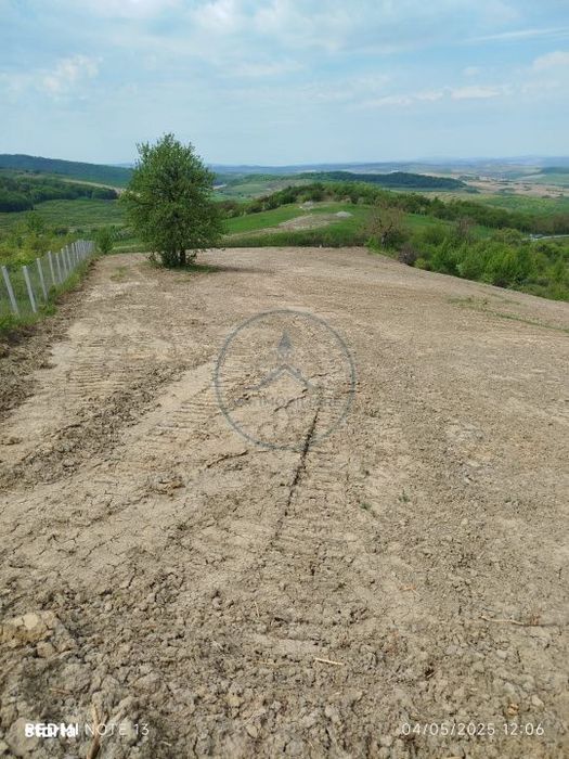 Vanzare teren intravilan – Comuna Dumitra