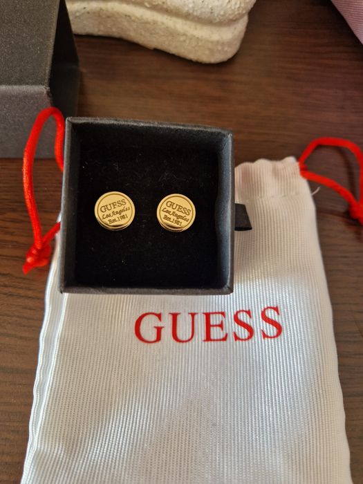 Нови обеци  guess