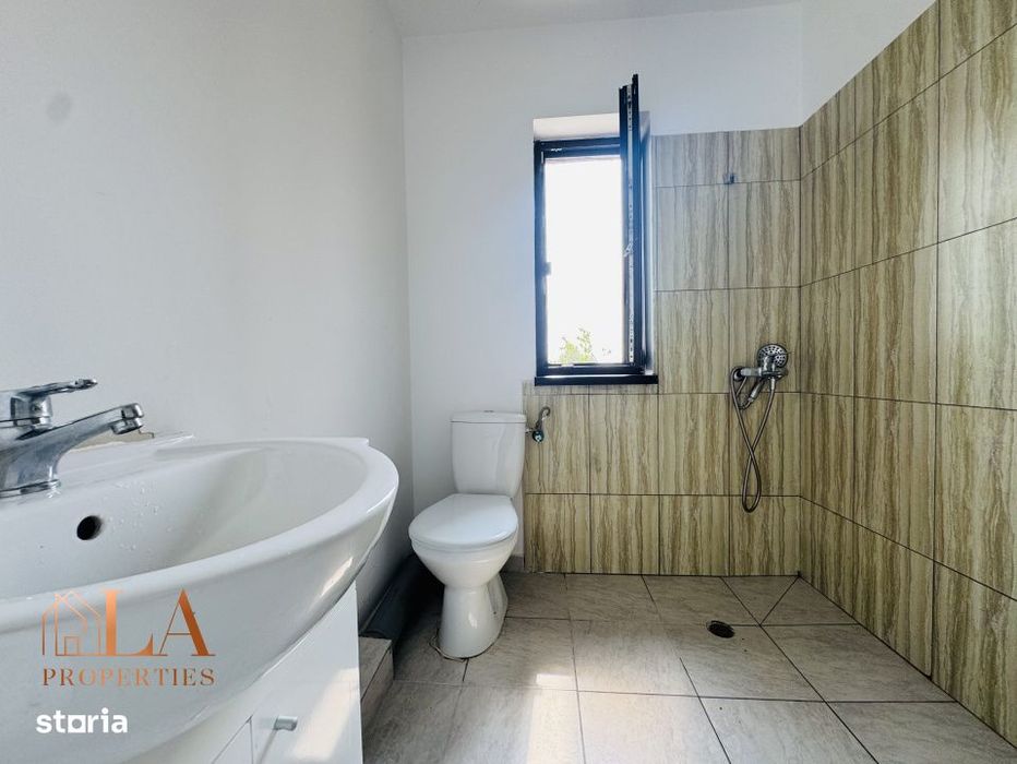 Camin de batrani 9 camere | Teren 908mp | Domnesti-Teghes