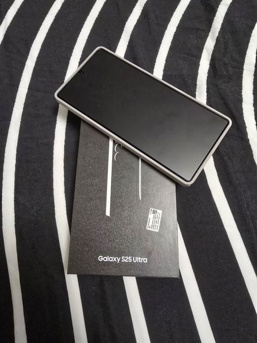 Samsung galaxy s25 Ultra 512