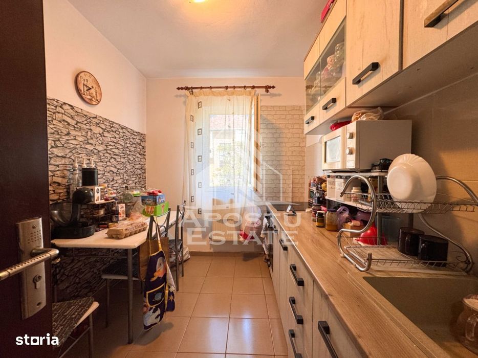 Apartament cu 2 camere, renovat, etaj 3/4, zona Solventul in Timisoara