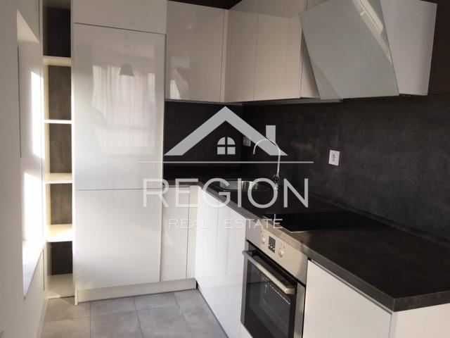 Дава се под наем Двустаен апартамент в Варна, м-т Траката - 65 кв.м за 373.83 € - Снимка #1