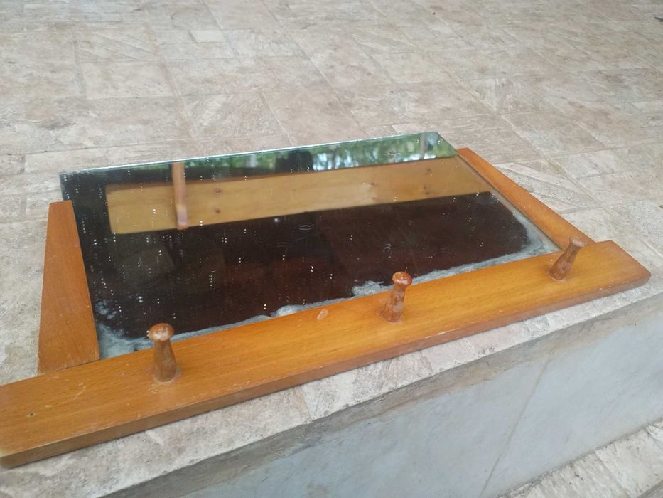 Старо ретро огледало