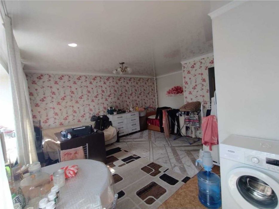 *Продается 1 -комн ,студия ,Район 1000 мелочей! Помощь в Ипотеке!