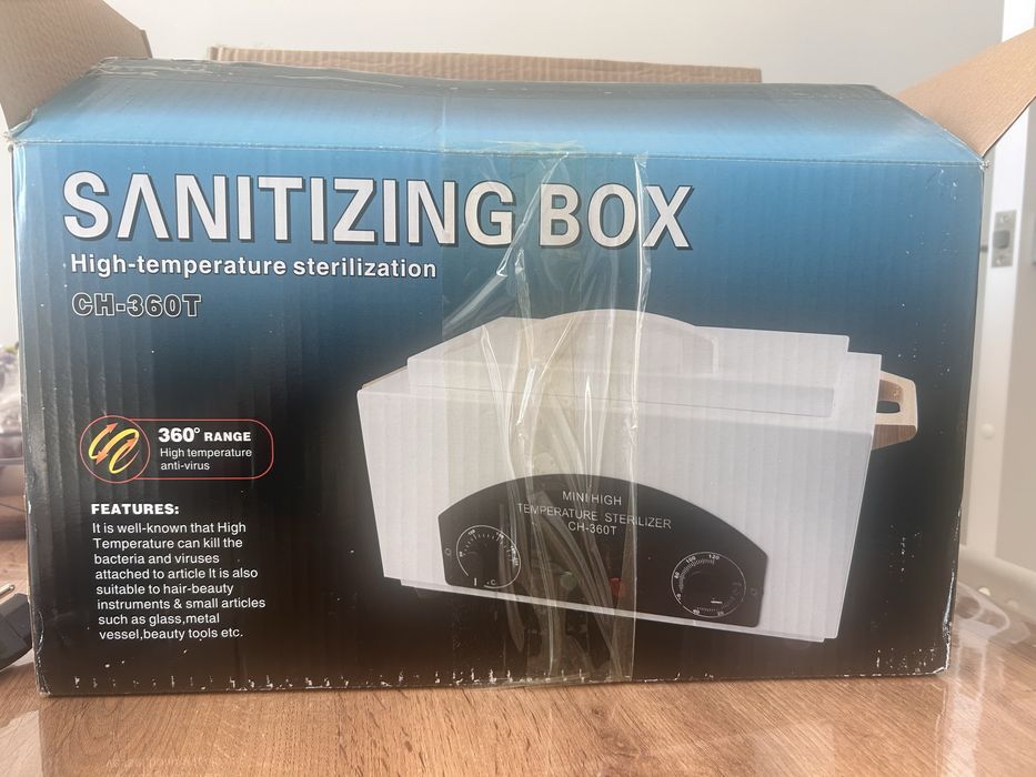 сухожаровой шкаф (Sanitizing Box) модель CH-360T.