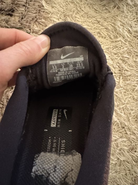 Маратонки Nike и Fila