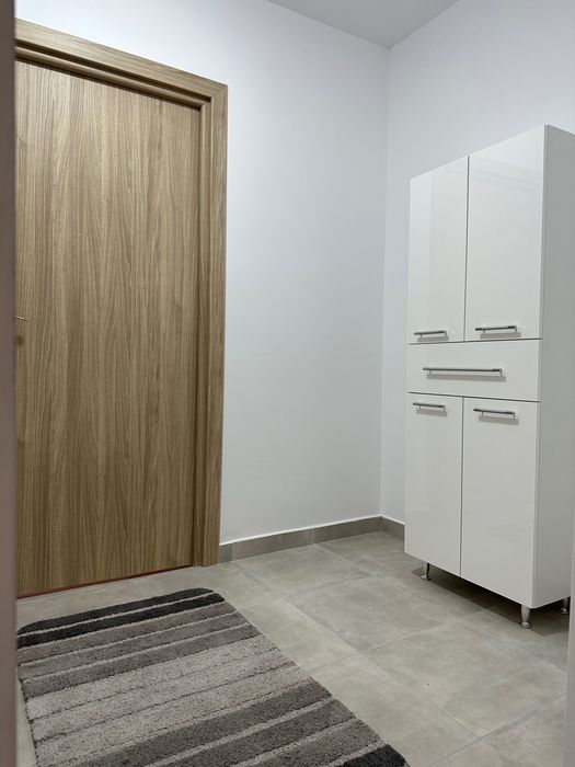 Proprietar închiriez apartament cu 2 cam Calea Sagului