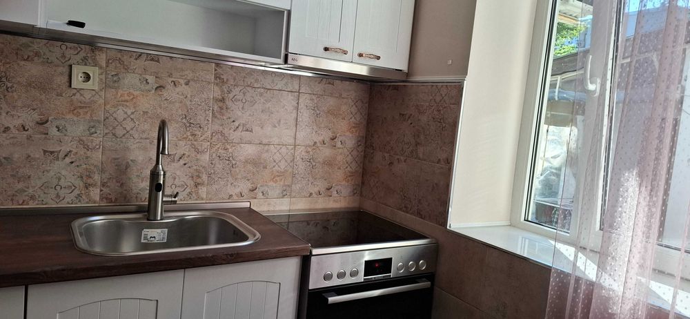 Дава се под наем Двустаен апартамент в Варна, Централна поща - 50 кв.м за 612 € - Снимка #17