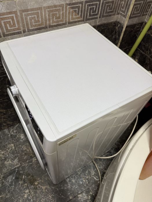 Продаю стиральную машину LG 8 kg