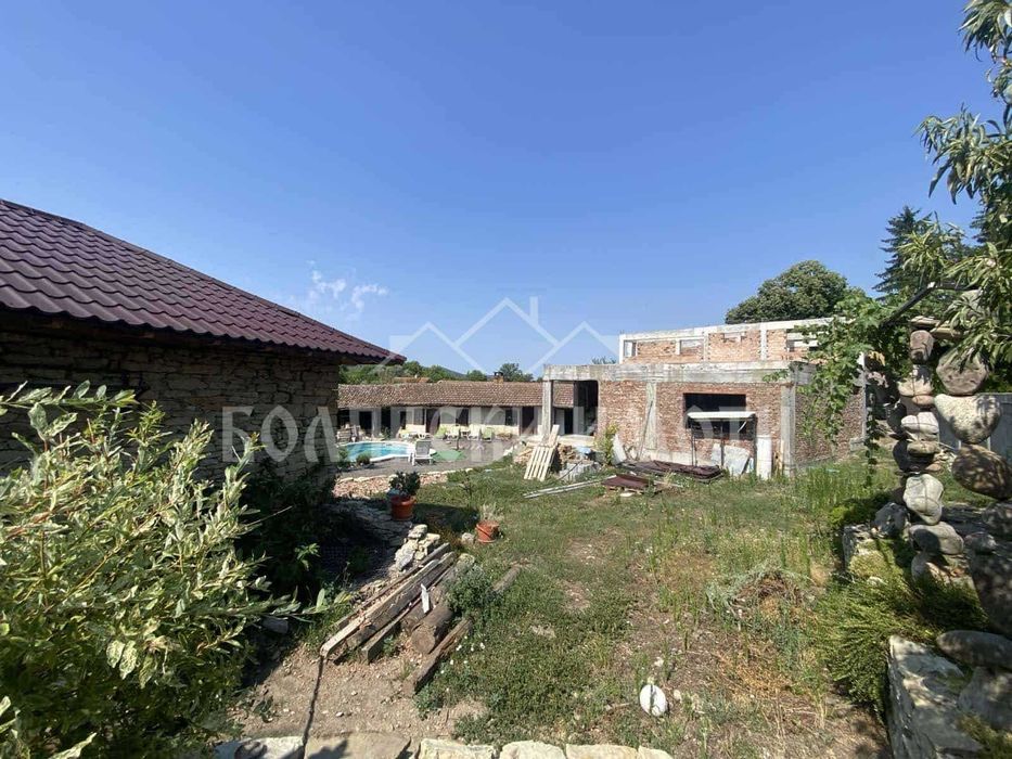 Продава се Къща в с. Леденик, Област Велико Търново - 300 кв.м за 1067 €/кв.м - Снимка #4