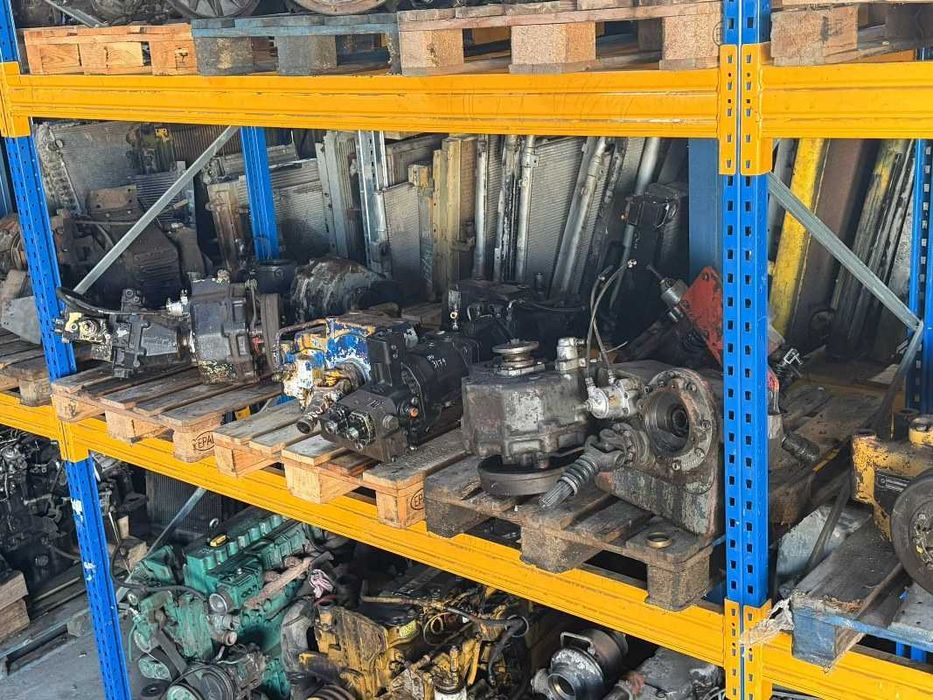 Cutie de viteze incarcator frontal vola Komatsu , New Holland