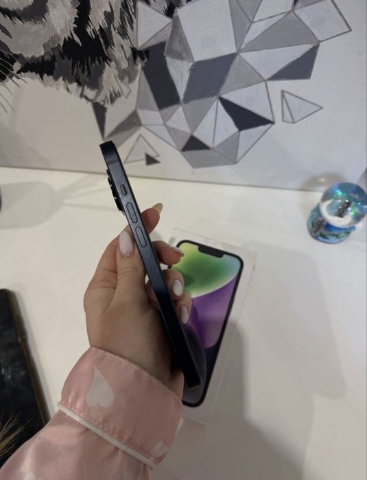 Айфон 14,    128гб