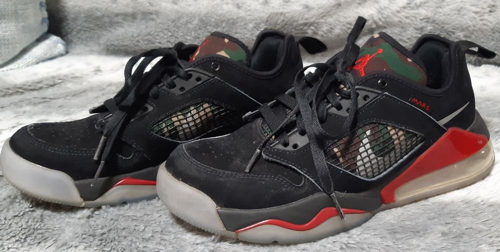 Маратонки Nike Air Jordan Mars 40номер