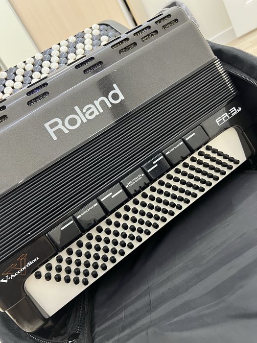 Баян - Roland 3SB