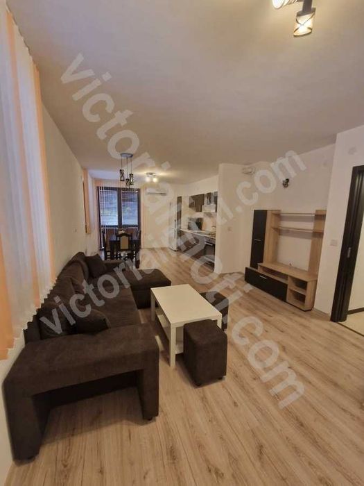Продава се Тристаен апартамент в Велико Търново, Център - 110 кв.м за 1228 €/кв.м - Снимка #3