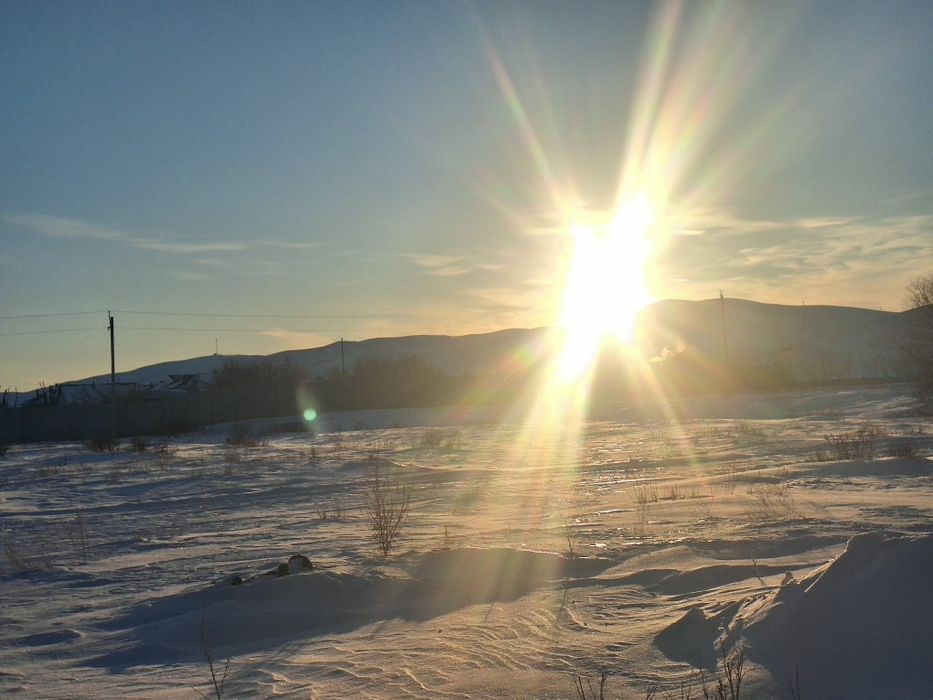 Продам участок в пригороде возле базы отдыха напротив лагеря нефтянник