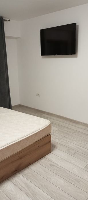 Închiriez apartament 2 camere decomandat, parter, Cartier VS-uri