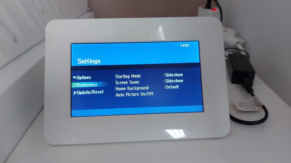 Rama Foto Digitala Samsung SPF-71ES White