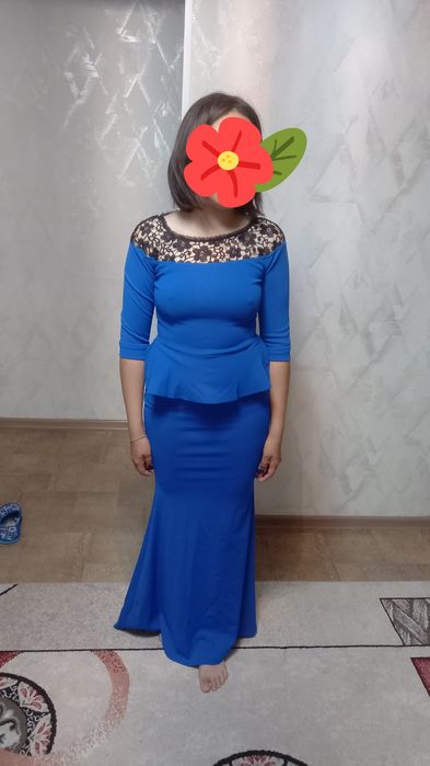 Продаю женские платья