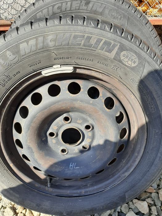 Anvelope auto de vara