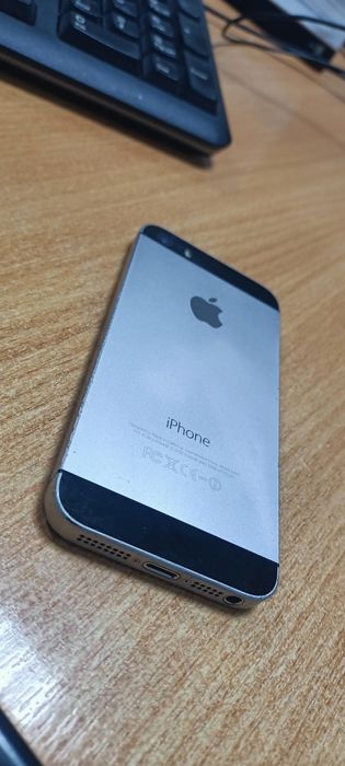 Продам iphone 5s