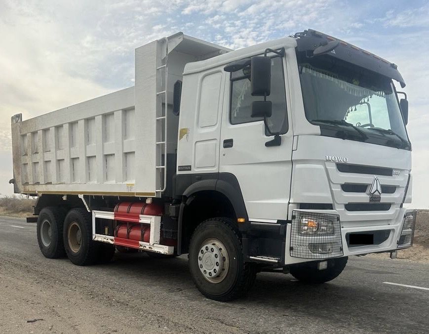 Самосвал HOWO euro 5 сотилади