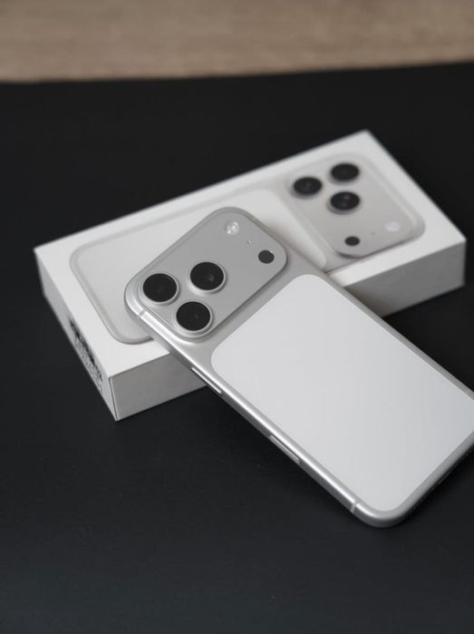 iPhone 17 pro max