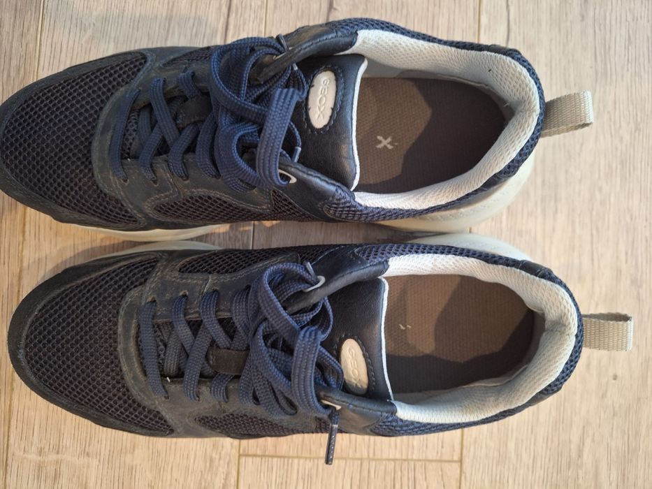 обувки Selected и маратонки Geox