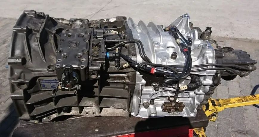 cutii viteza zf reconditionata  16 s 2333 td zf ecosplit 4