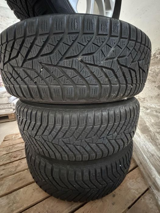 Гуми  за Хонда CRV