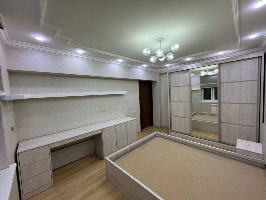 Продается 2 комн квартира в Юнусабаде V300