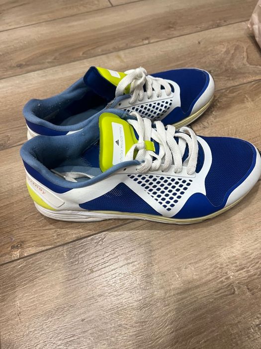 Кроссовки Adidas оригинал удобные