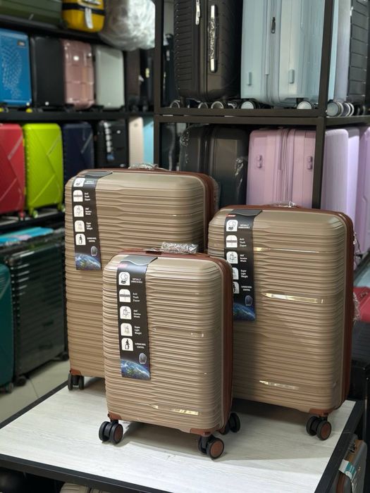 Скидка на большой чемодан из полипропилена