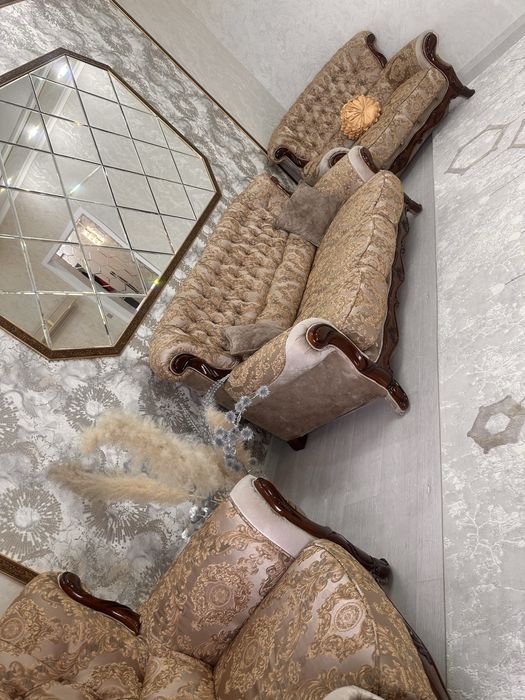 Диван с креслами классика